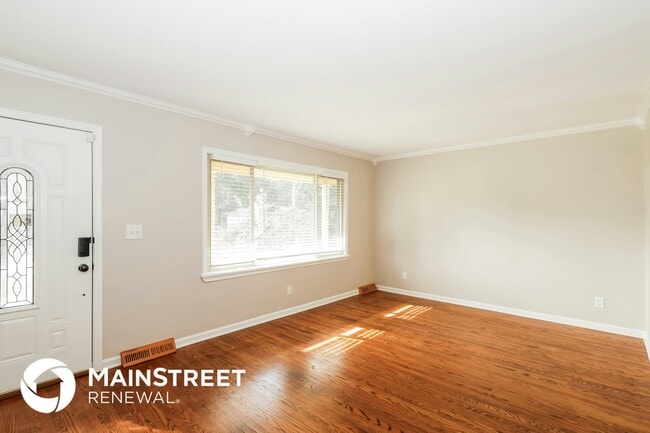 Photo - 7608 Greenfield Ave