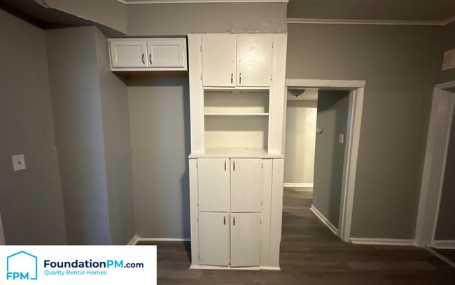 Photo - 2271 Hubbard Ave