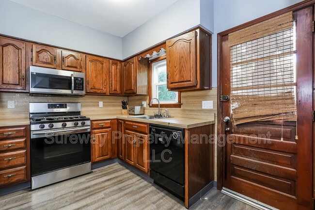 Photo - 201 E Linden Ave