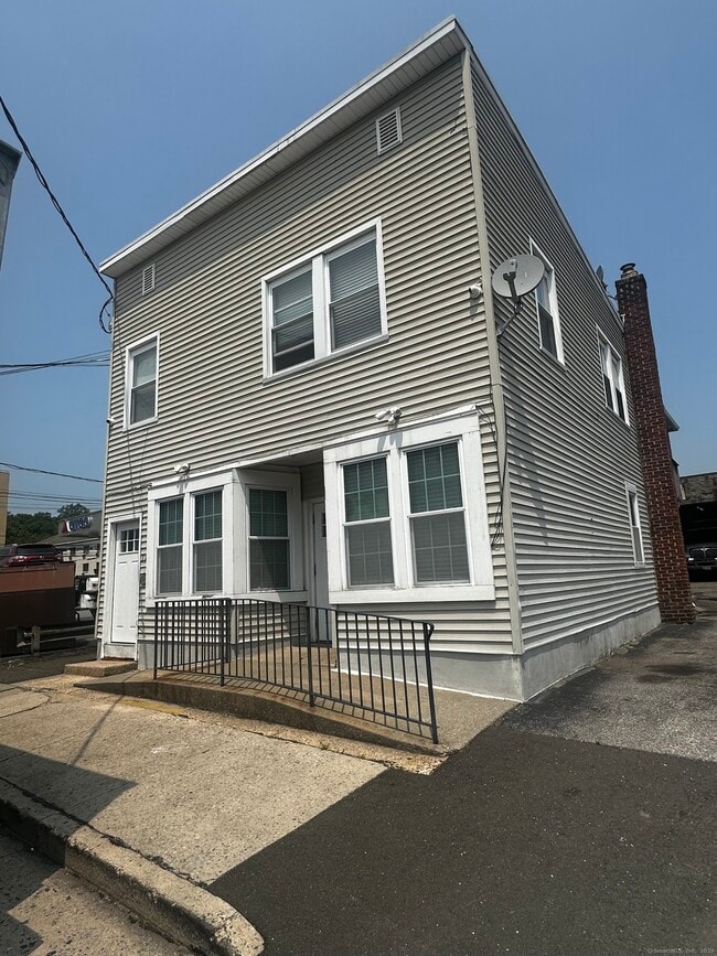 Photo - 12 Fahey St Apartment