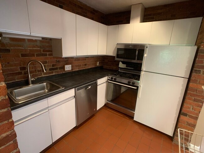 Photo - 110 Riverway Apartment Unit 8