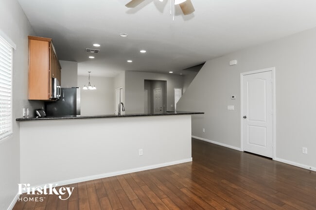 Photo - 7600 Scarlet Tapestry Ct