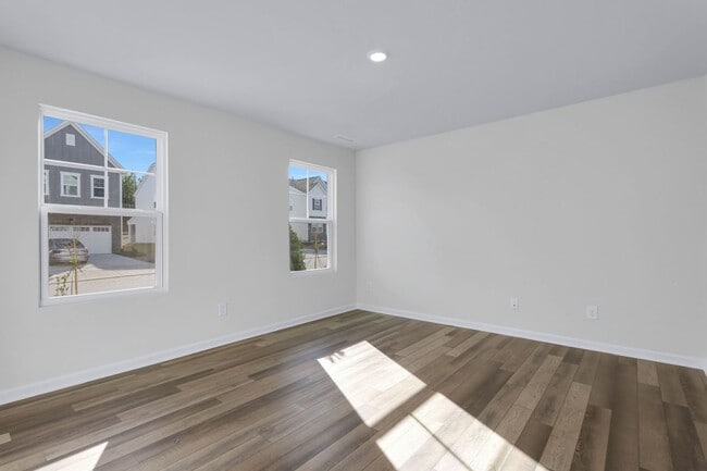 104 Calvander Ln