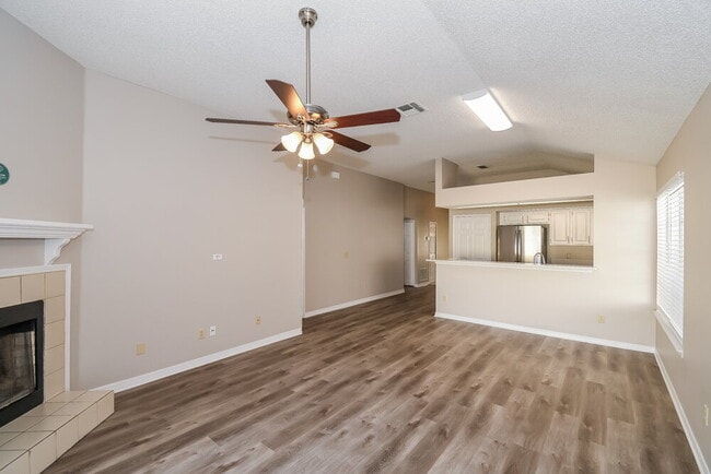 Photo - 7737 Manassas Ct E