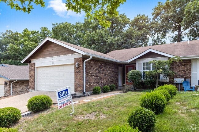 Building Photo - Ellisville Area / West County/ Ranch style... Rental