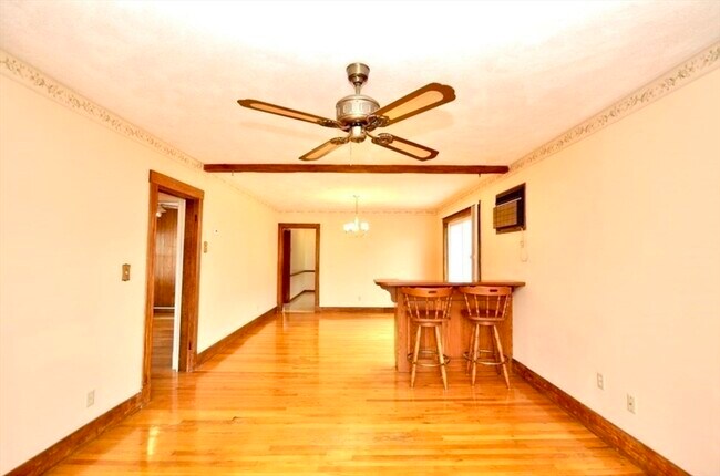 Photo - 40 Englewood Ave Unit 2