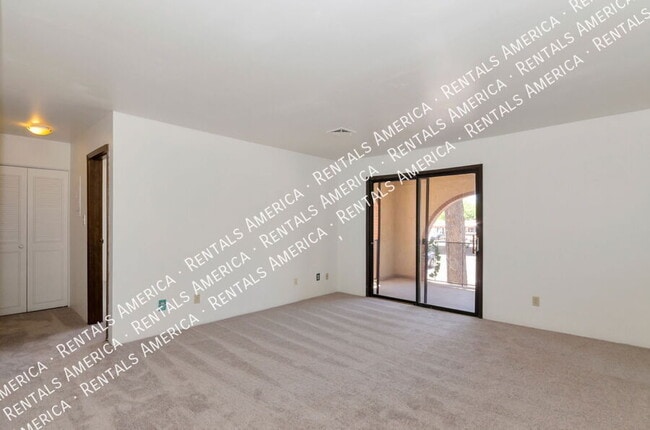 6332 N Barcelona Ln