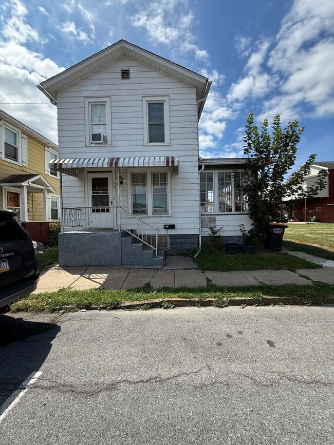Building Photo - 119 N Vesper St