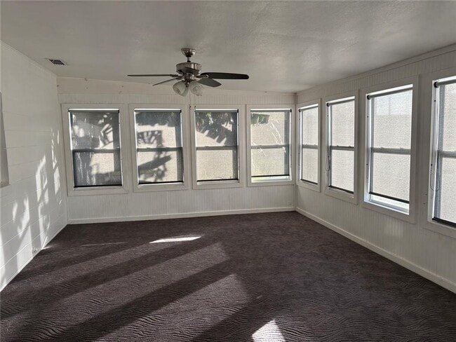 Photo - 626 Third Ave