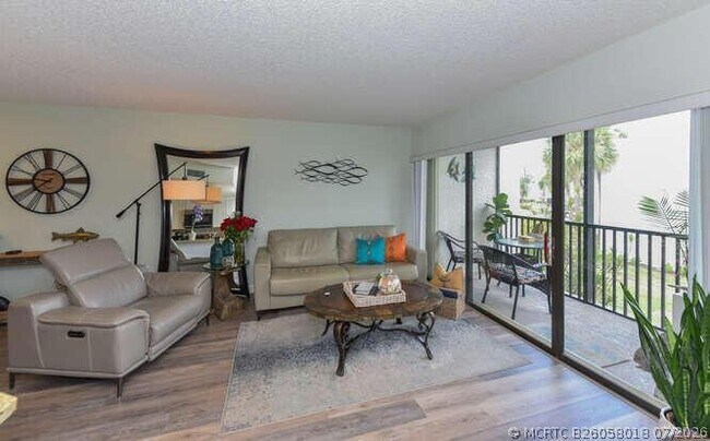 1605 S US Hwy 1 Unit 205V1