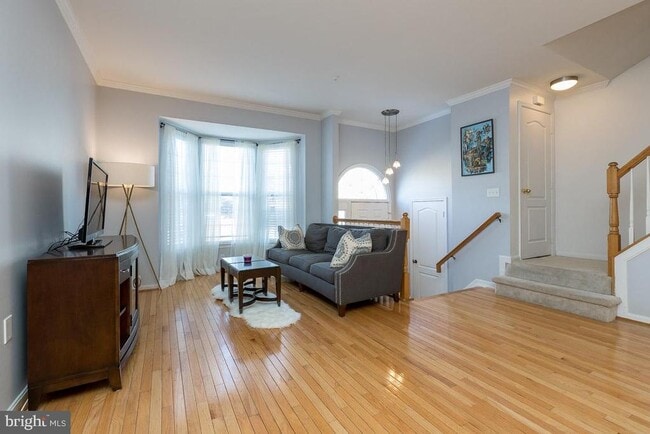 Photo - 2685 Cameron Way