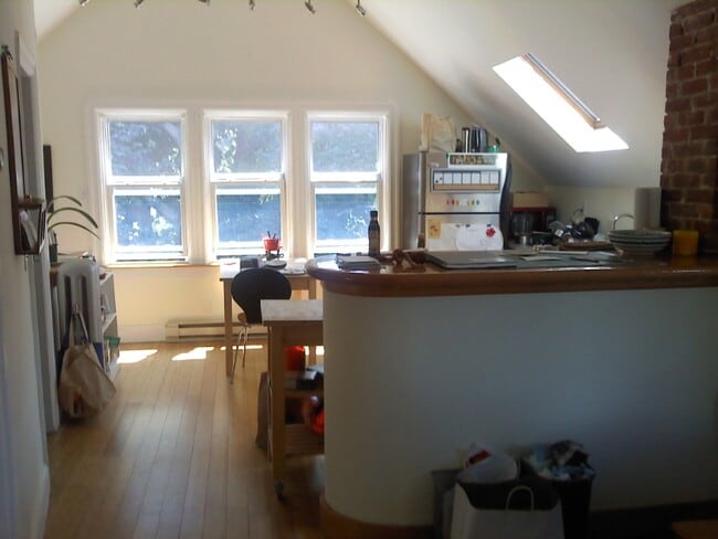 Photo - 21 Sessions St