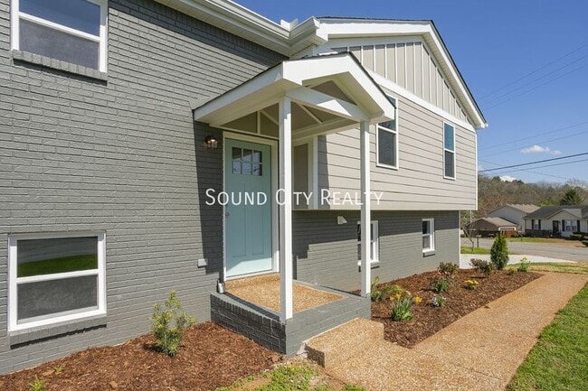 Photo - 1608 Autumn Ridge Dr