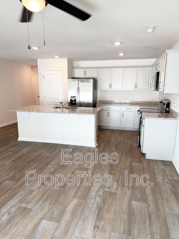 Photo - 1423 N Wilshire Ct