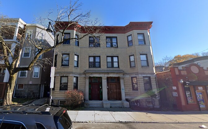 Photo - 156 Washington St Apartments Unit 2