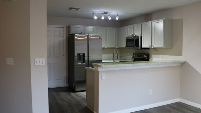 Photo - 12846 Lexington Summit St
