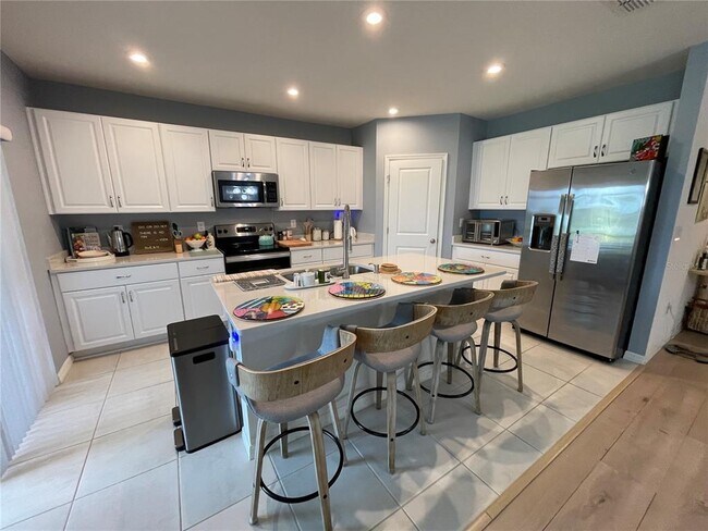 Photo - 300 Millstone Ct