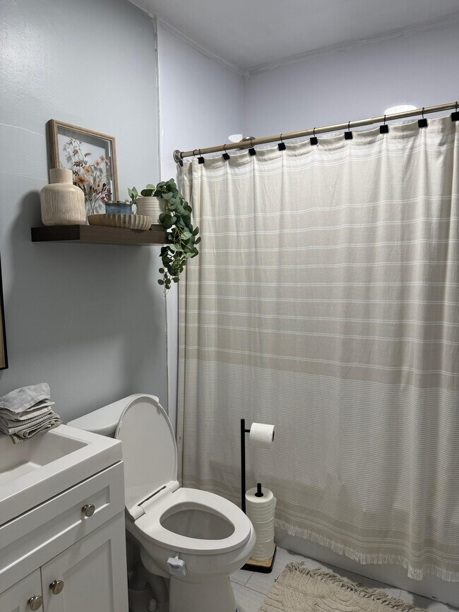 Photo - 64 Belmont St