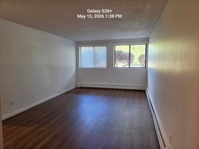 Building Photo - 1250 Golden Cir Unit 1250 Golden Circle #107