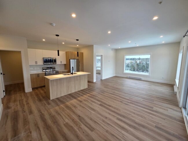 Photo - 1035 Melanson Rd Unité 501