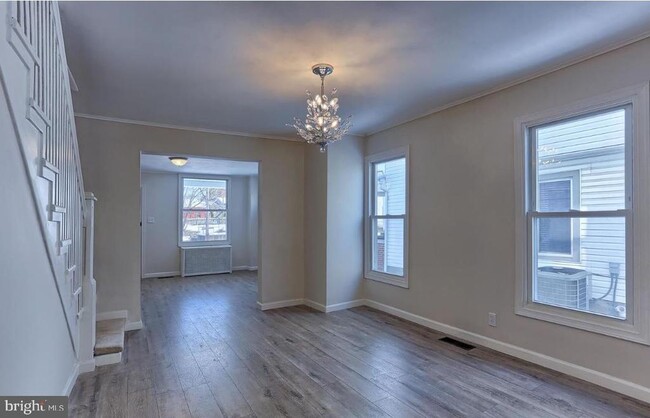 Building Photo - 3216 Green St Rental