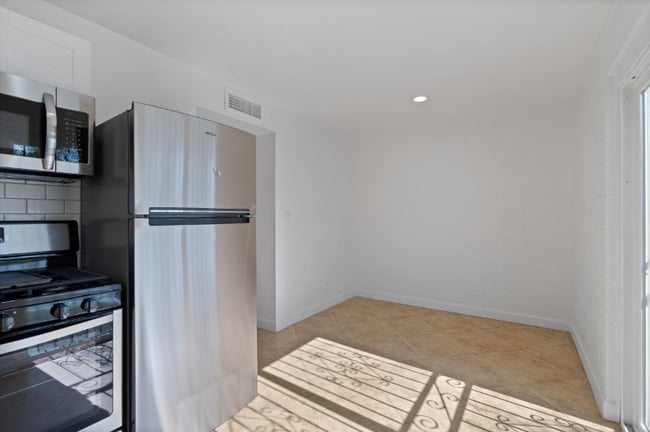 Photo - 2304 N 10th Ave