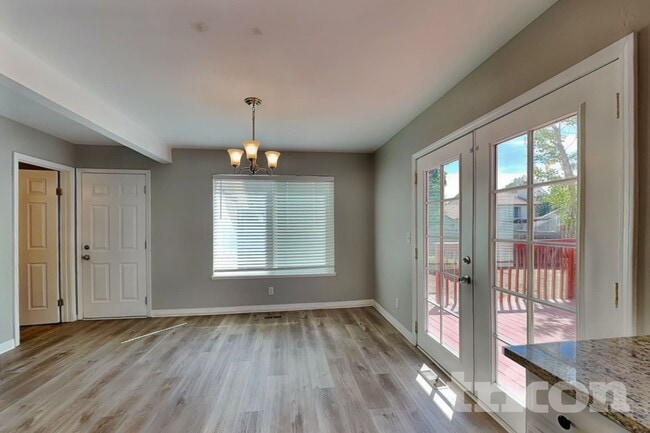 Photo - 3812 S Ceylon Way
