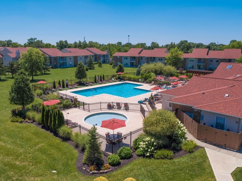 Sunlake Apartments For Rent in Fishers, IN