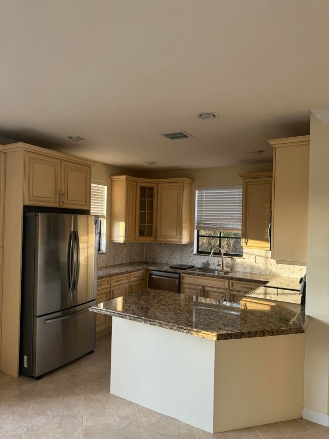 Photo - 168 Astor Cir