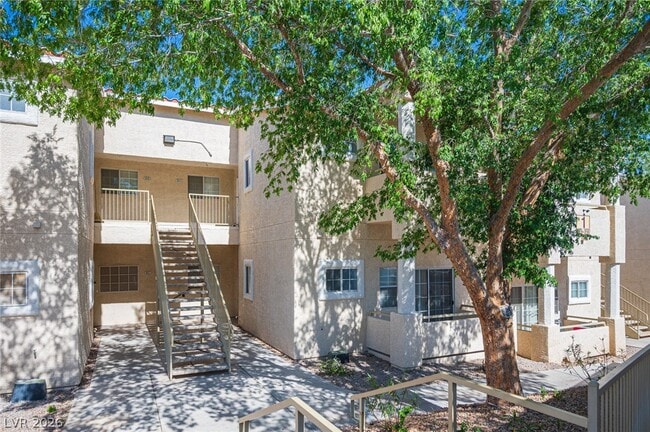 Building Photo - 1844 Scimitar Dr Unit 1844