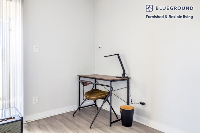 Photo - 3537 Clarington Ave Unit FL2-ID418