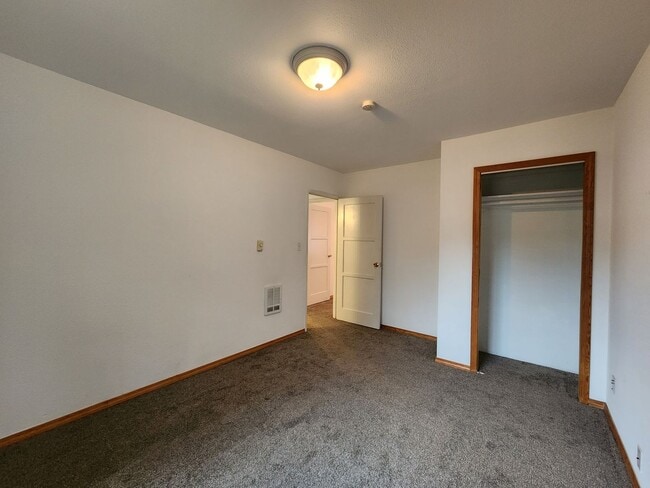 Photo - 416 N Laventure Rd