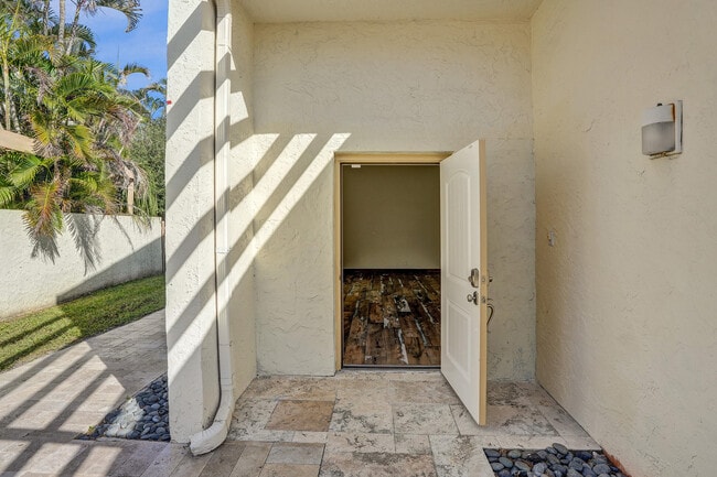 Photo - 21760 Contado Rd