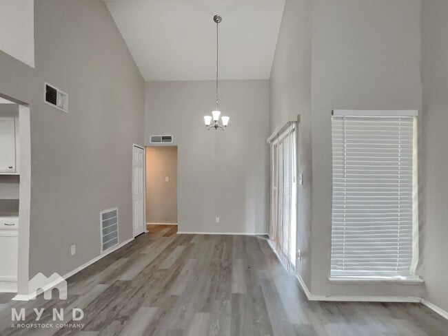 Photo - 4220 Caldwell Ave