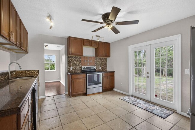 Photo - 16932 Okeechobee Blvd