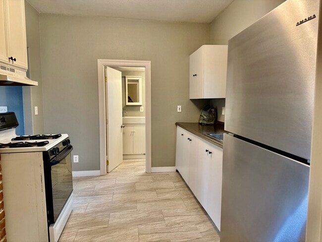 Photo - Charming duplex available Oct 15th.