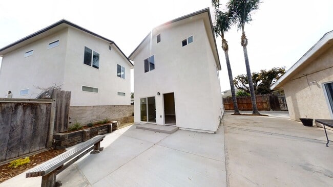 Building Photo - 4BD/2BA on Tipton