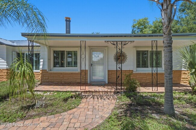 394 Royal Palm Dr