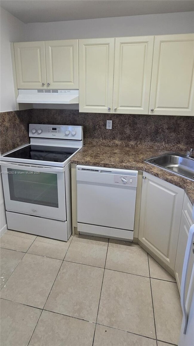 Photo - 10820 SW 200th Dr Unit 162