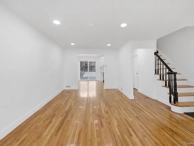 Photo - 252 Brinsmade Ave