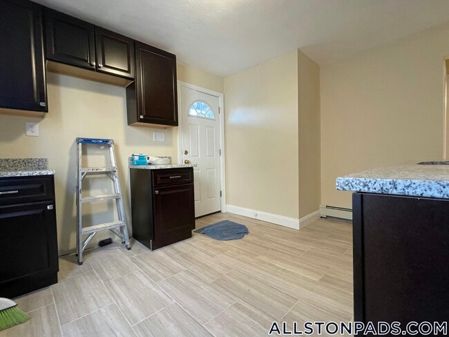 Building Photo - 34 Pratt St