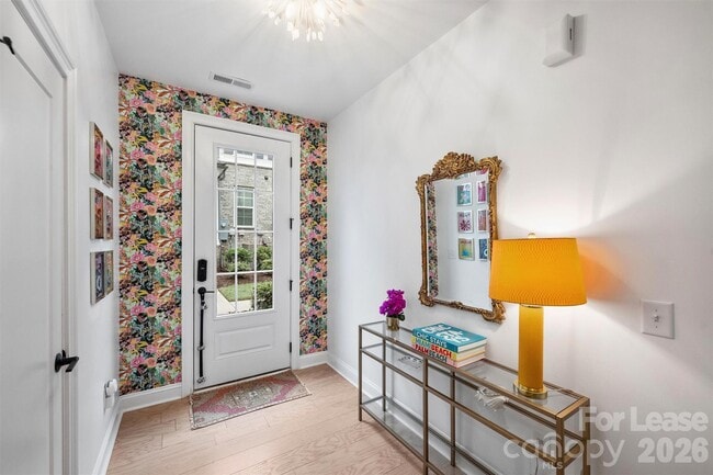 Photo - 5038 Harrowsmith Ln