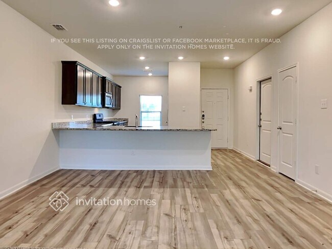 Photo - 3111 Angus Dr