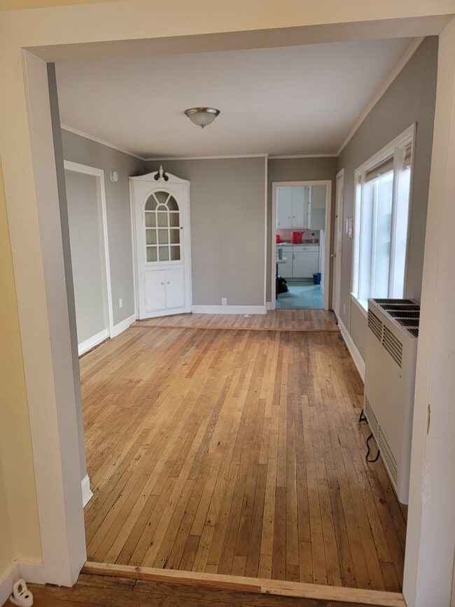 Photo - 73 Bartlett St Unit 1