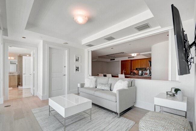 Photo - 1200 Holiday Dr Unit 1001