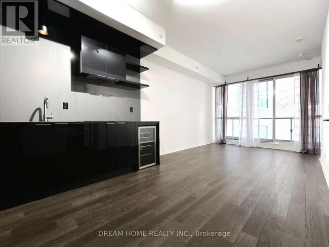 Photo - 70 Temperance St Unité 810