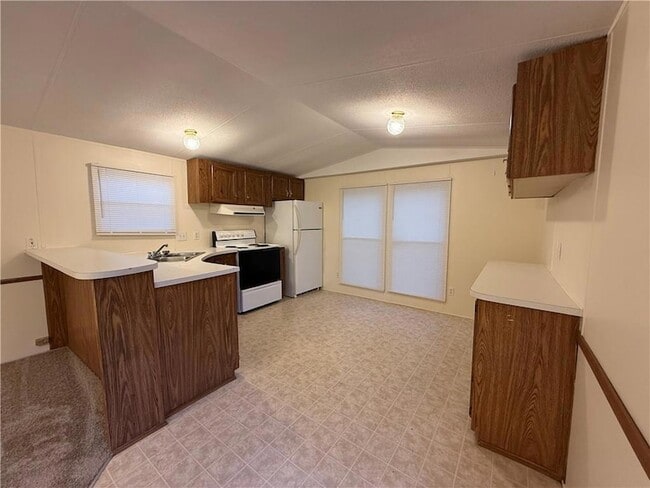 Photo - 64096 Mangano Rd