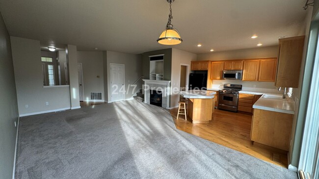 Photo - Inviting 3 BD I 2 BA Home - West Linn