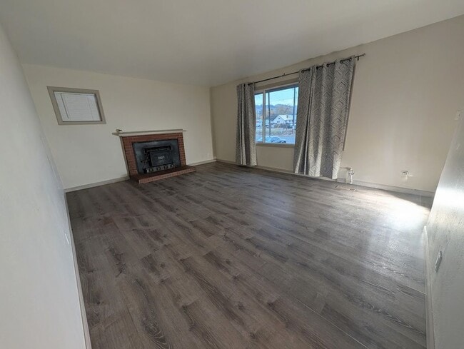 Photo - Fantastic 3 Bedroom Clarkston House with F...