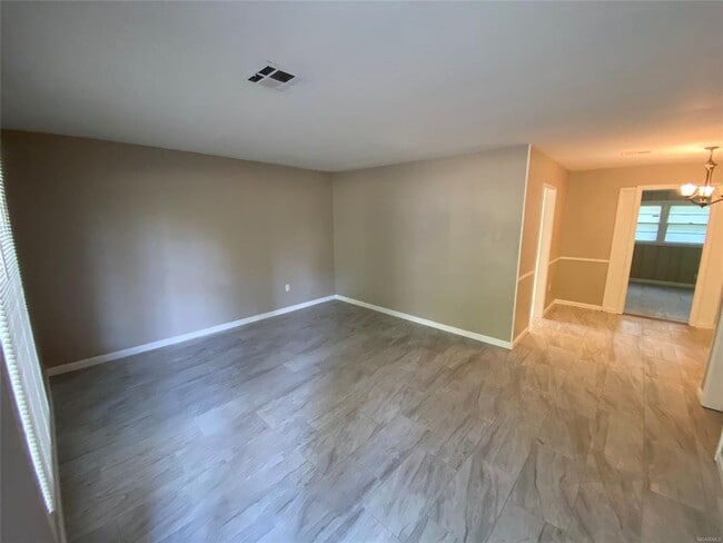 Photo - 3540 Farwood Dr
